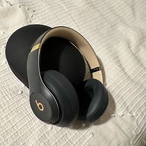 Beats studio3 wireless over ear headphones